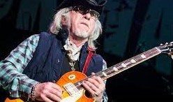 Brad Whitford- House, Age, Wife, Net Worth, Bio, Cars, age, Songs, Height